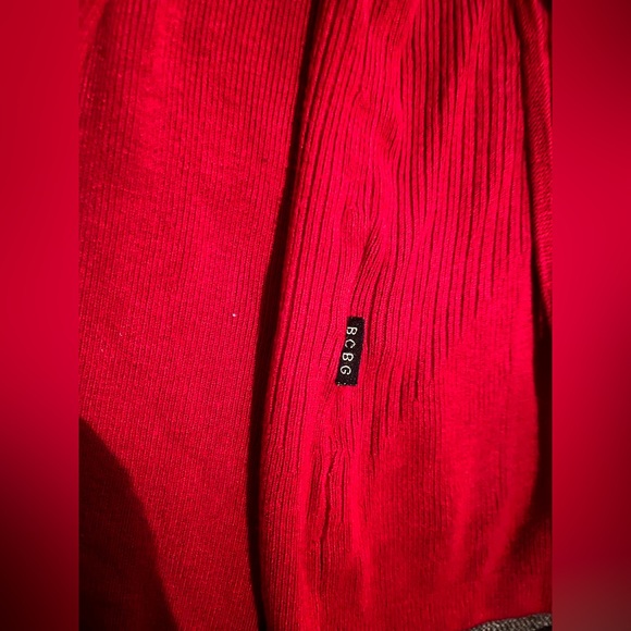 Red Sweater ❤️ - Picture 3 of 7
